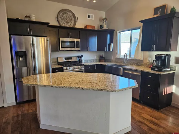 $468,800 | 335 Southeast Cobblestone Court, Cedaredge, CO 81413