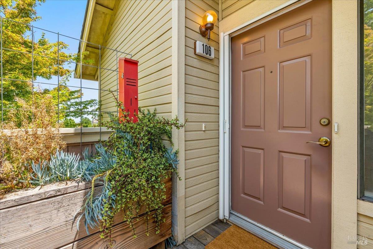 106 Posada Del Sol Novato, CA 94949 - Photo 5 of 27 a view of front door