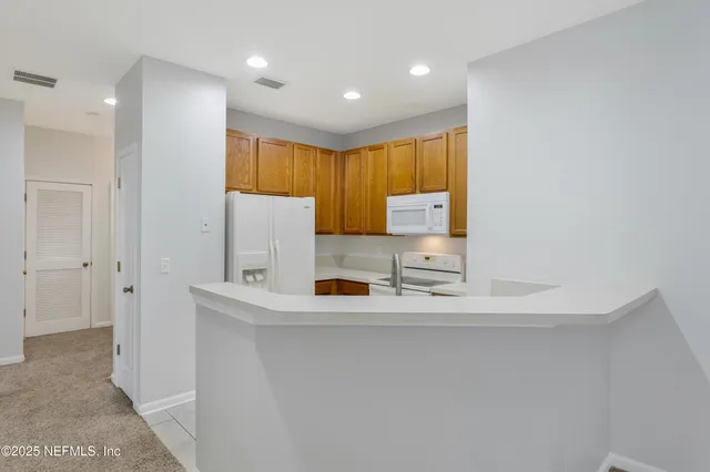$1,750 | 12301 Kernan Forest Boulevard, Unit 207, Jacksonville, FL 32225