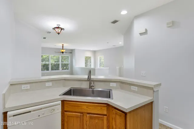 $1,750 | 12301 Kernan Forest Boulevard, Unit 207, Jacksonville, FL 32225