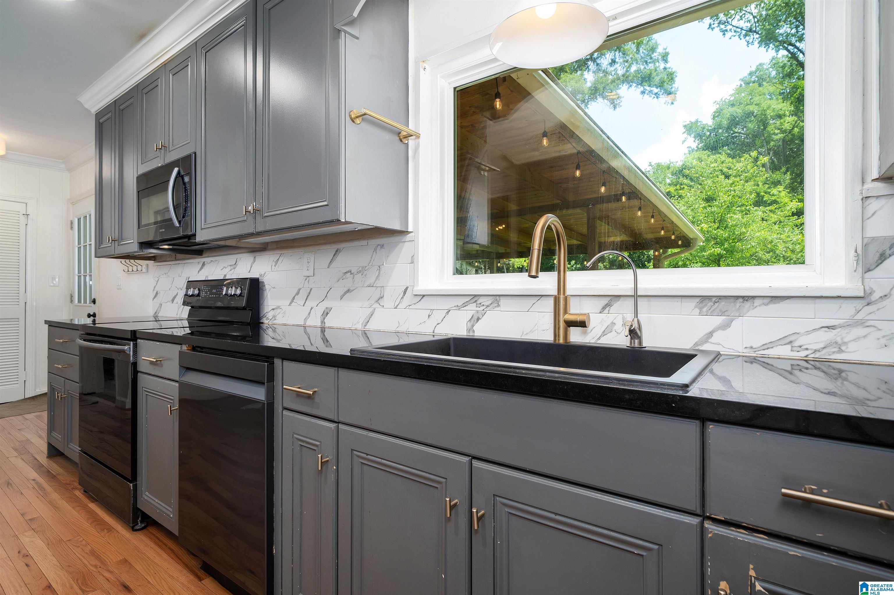 2441 Jannebo Road Birmingham, AL 35243 - Photo 8 of 19