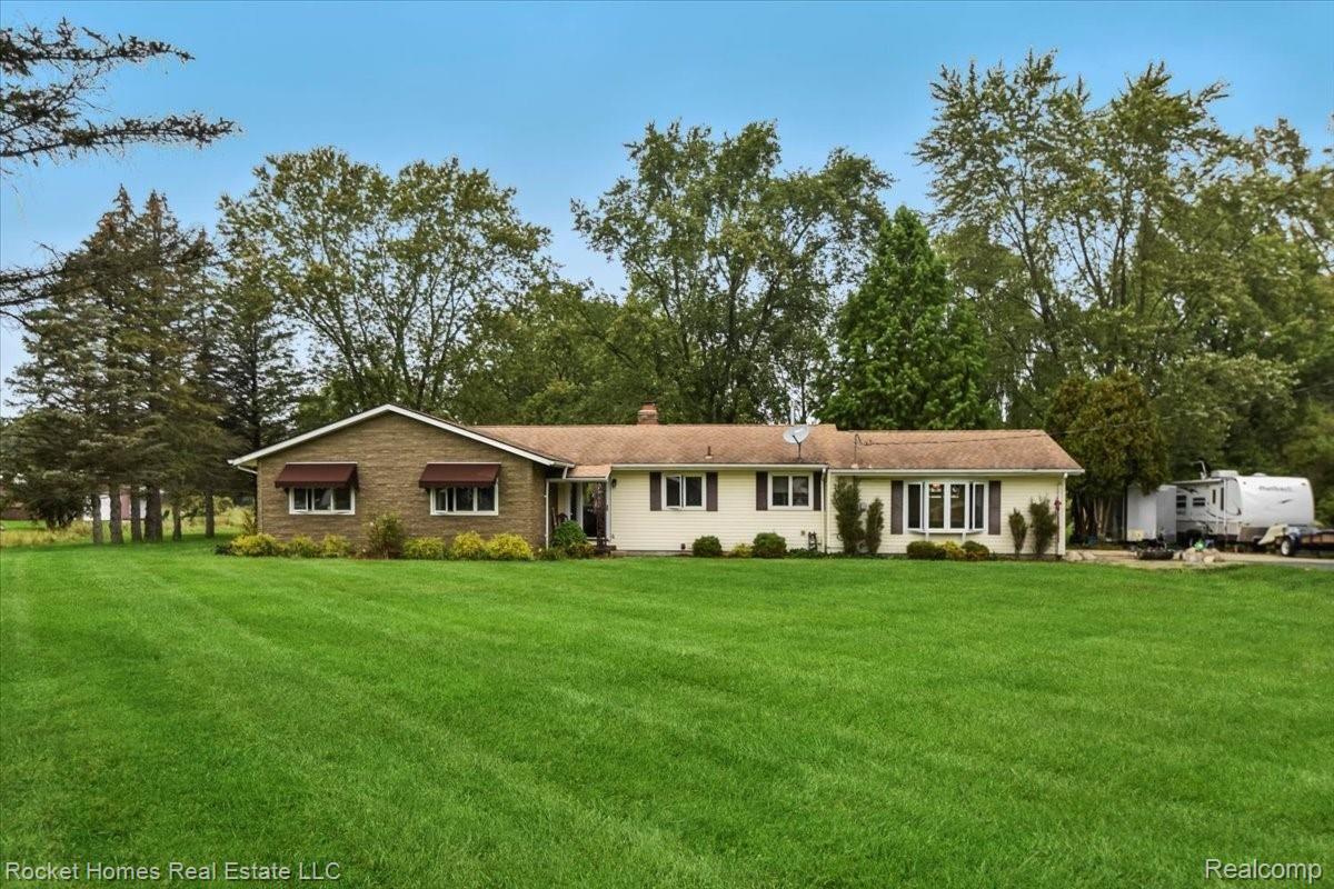 29100 King Road Romulus, MI 48174 - Photo 2 of 41 02-Front View.jpg