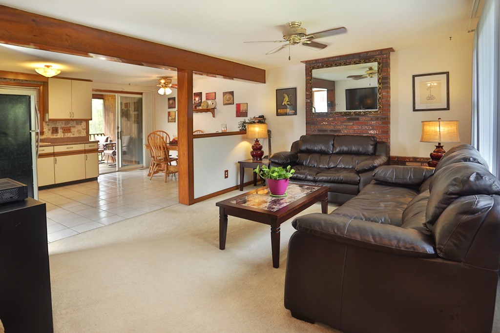 33 Middle Road, Unit 33 Amesbury, MA 01913 - Photo 6 of 20