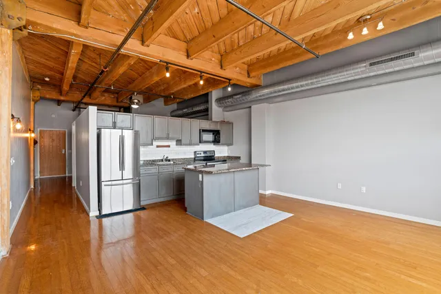 $199,000 | 234 East Reservoir Avenue, Unit 506, Milwaukee, WI 53212