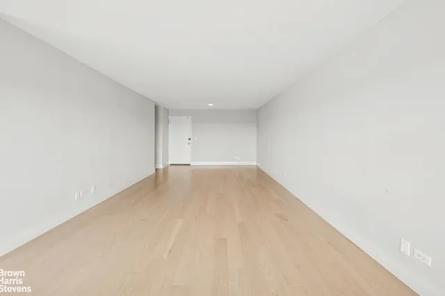 $419,000 | 3333 Henry Hudson Parkway, Unit 17D | Riverdale