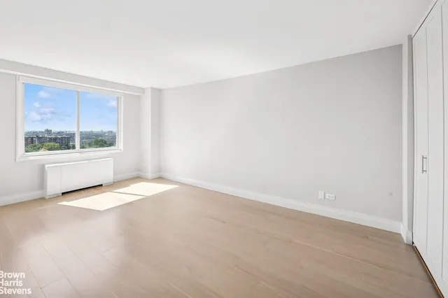 $419,000 | 3333 Henry Hudson Parkway, Unit 17D | Riverdale