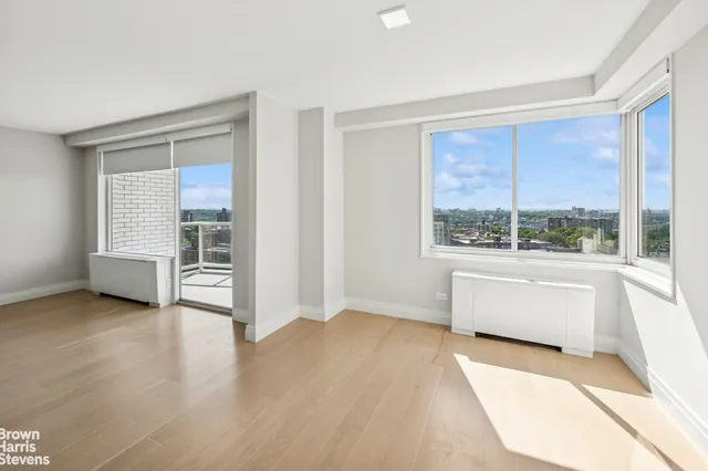 $419,000 | 3333 Henry Hudson Parkway, Unit 17D | Riverdale