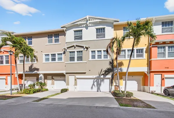 $3,795 | 770 Millbrae Court, Unit 3, West Palm Beach, FL 33401