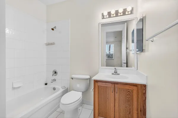 $3,795 | 770 Millbrae Court, Unit 3, West Palm Beach, FL 33401