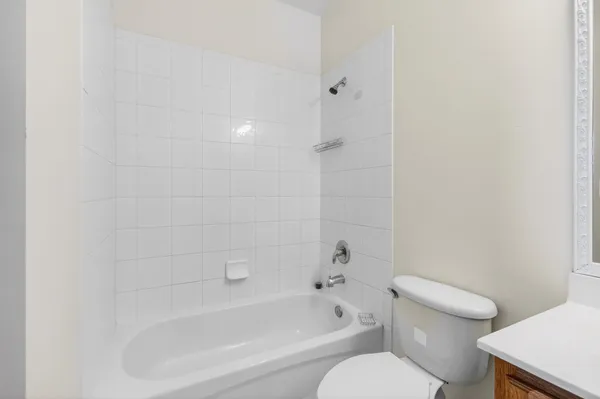 $3,795 | 770 Millbrae Court, Unit 3, West Palm Beach, FL 33401