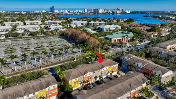 $3,795 | 770 Millbrae Court, Unit 3, West Palm Beach, FL 33401