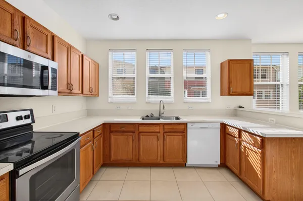 $3,795 | 770 Millbrae Court, Unit 3, West Palm Beach, FL 33401