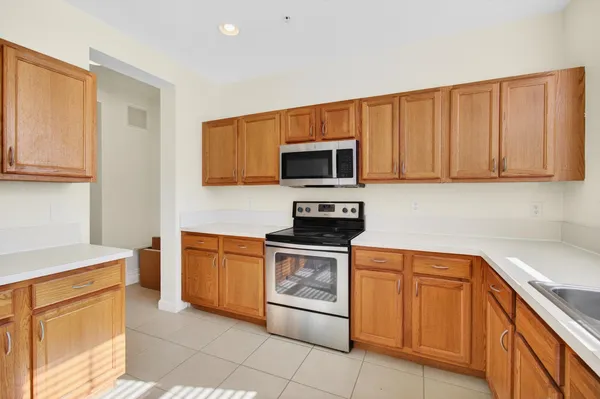 $3,795 | 770 Millbrae Court, Unit 3, West Palm Beach, FL 33401