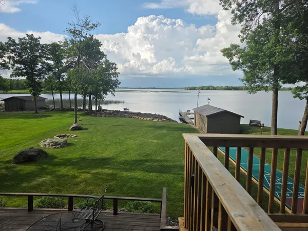 $625,000 | 850 West Main Street, Isle, MN 56342