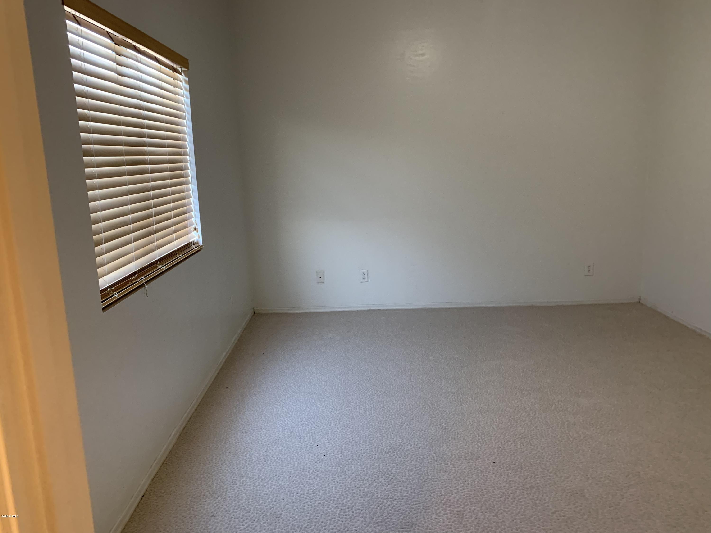 1108 West Carson Road Phoenix, AZ 85041 - Photo 11 of 33 IMG_3320