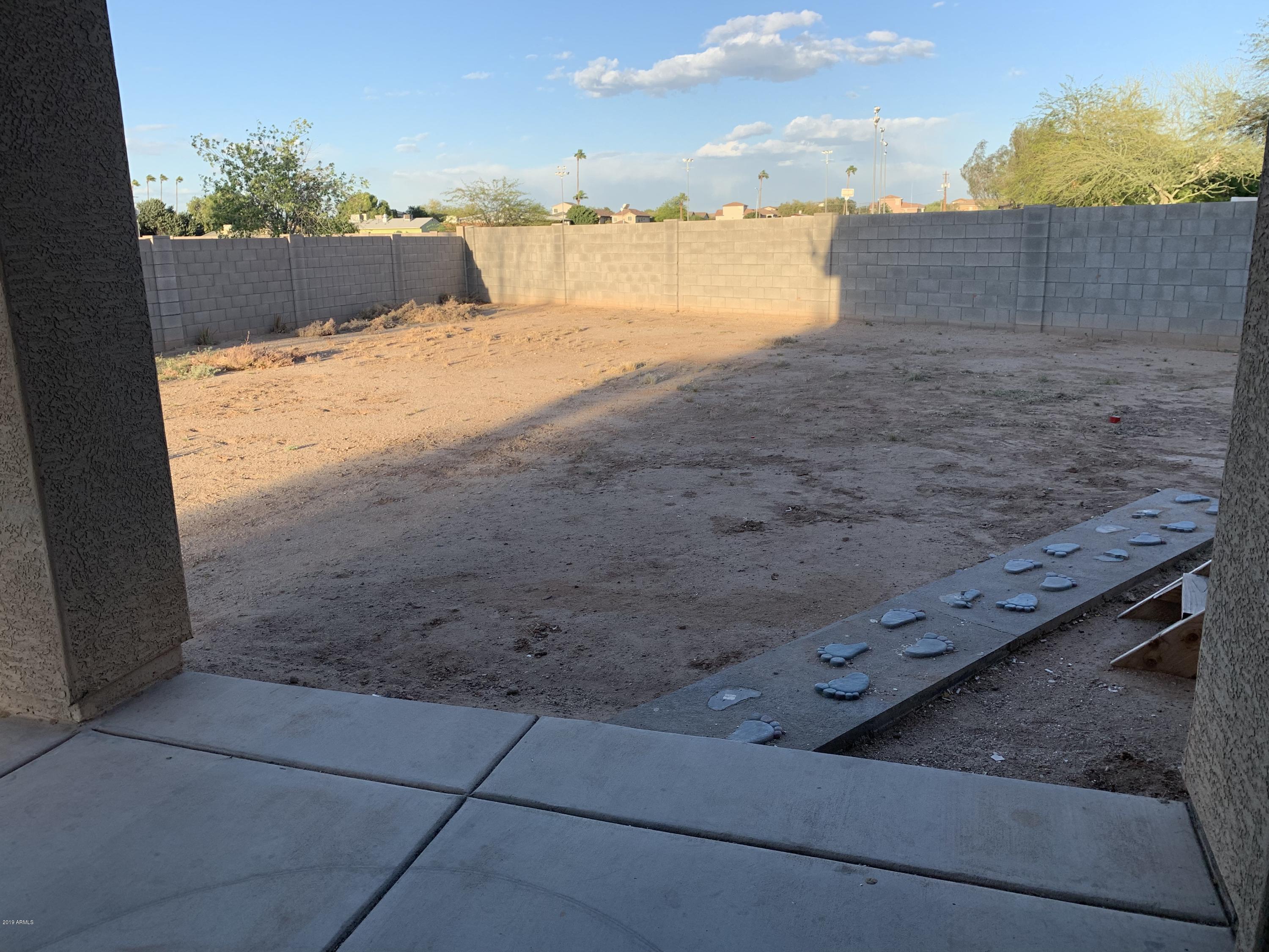 1108 West Carson Road Phoenix, AZ 85041 - Photo 18 of 33 IMG_3321