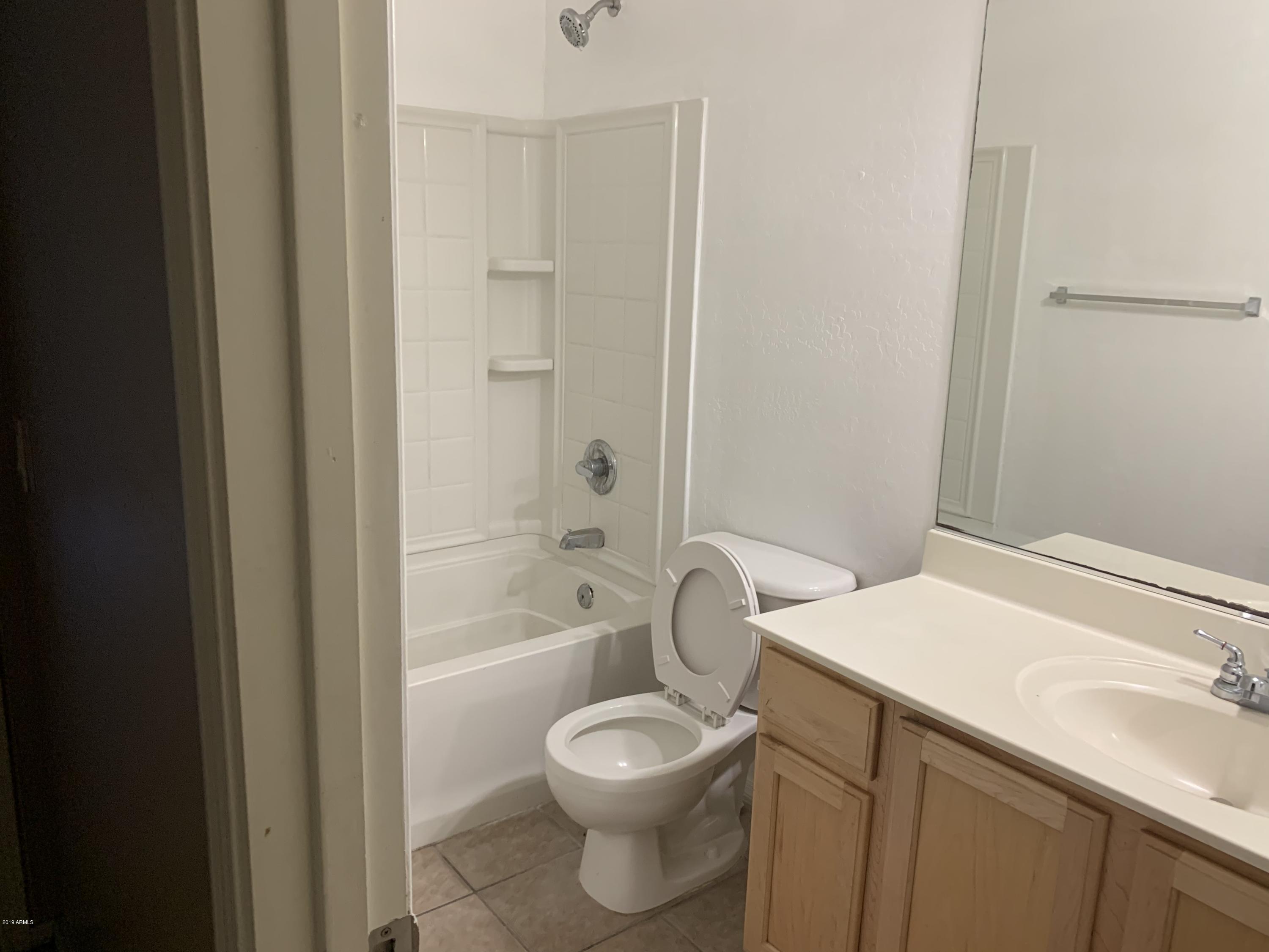 1108 West Carson Road Phoenix, AZ 85041 - Photo 20 of 33 IMG_3312