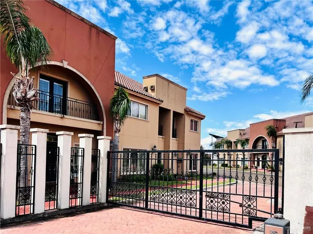 $205,000 | 217 Robin Avenue, McAllen, TX 78504