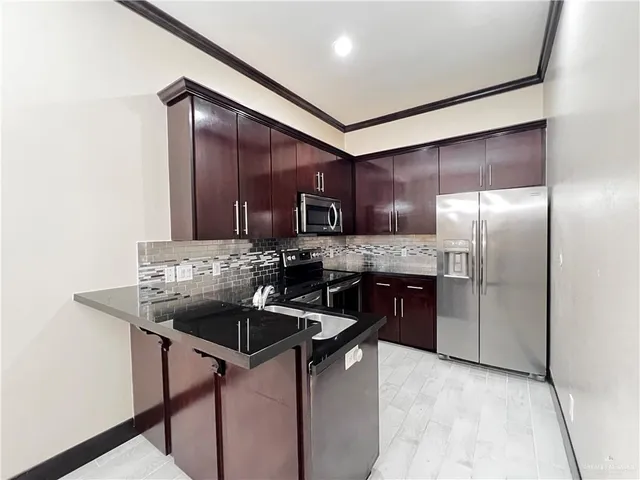 $205,000 | 217 Robin Avenue, McAllen, TX 78504