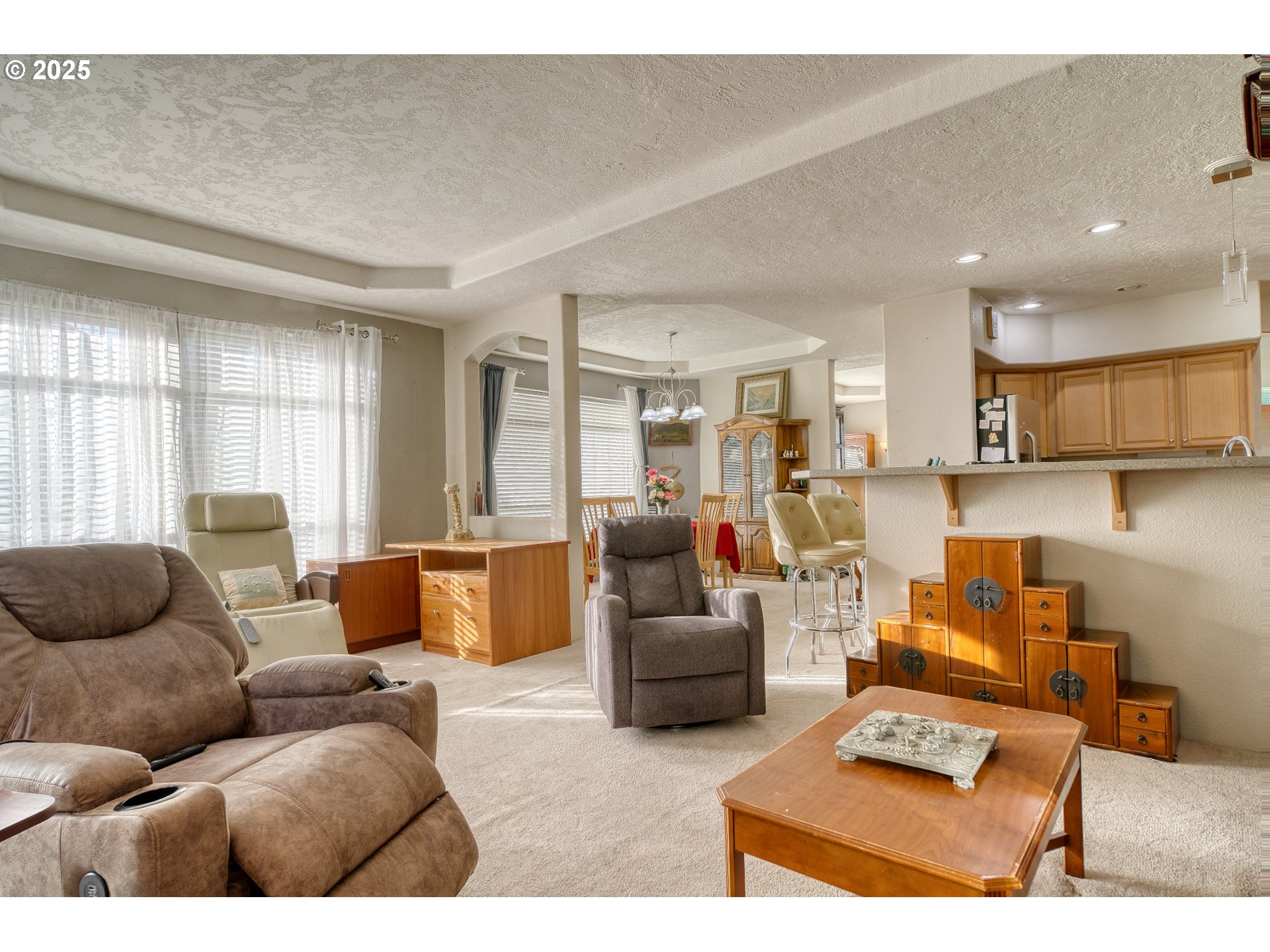 32673 Pittsburg Road St. Helens, OR 97051 - Photo 17 of 47 a living room with furniture and kitchen view