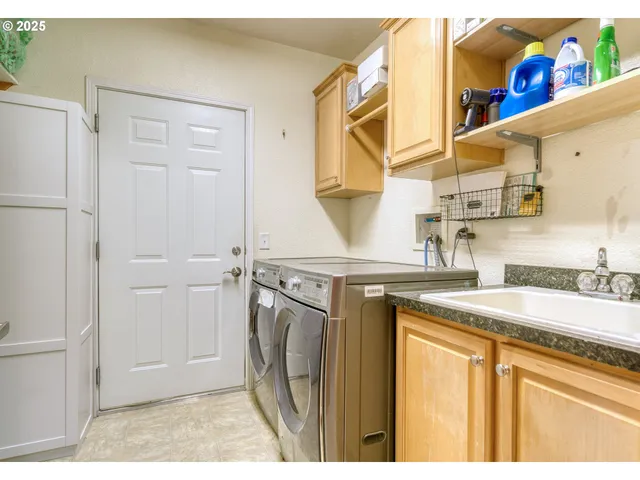 $524,900 | 32673 Pittsburg Road, St. Helens, OR 97051