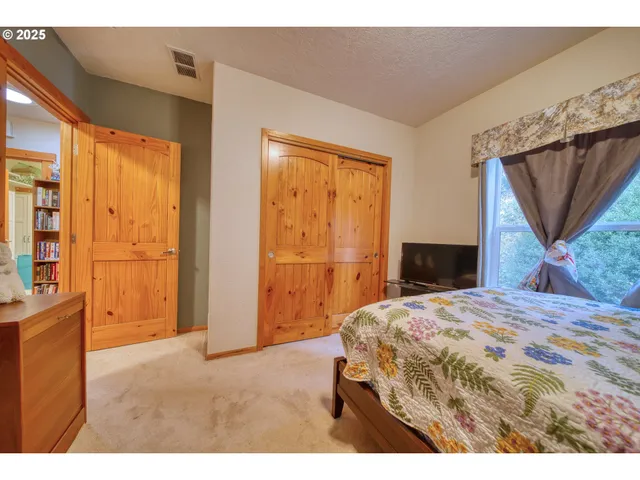 $524,900 | 32673 Pittsburg Road, St. Helens, OR 97051