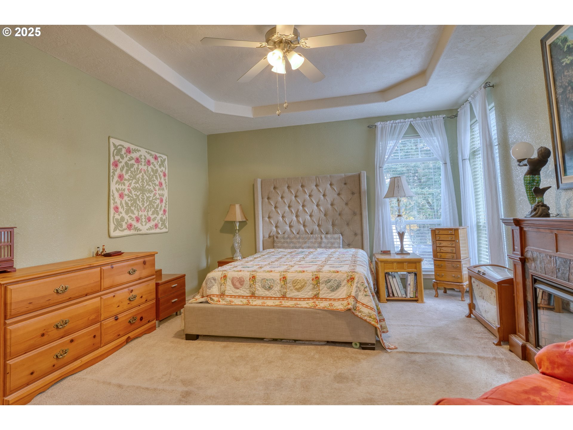 32673 Pittsburg Road St. Helens, OR 97051 - Photo 27 of 47 a bedroom with a bed and a chandelier