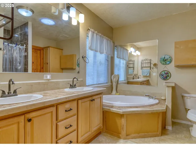 $524,900 | 32673 Pittsburg Road, St. Helens, OR 97051