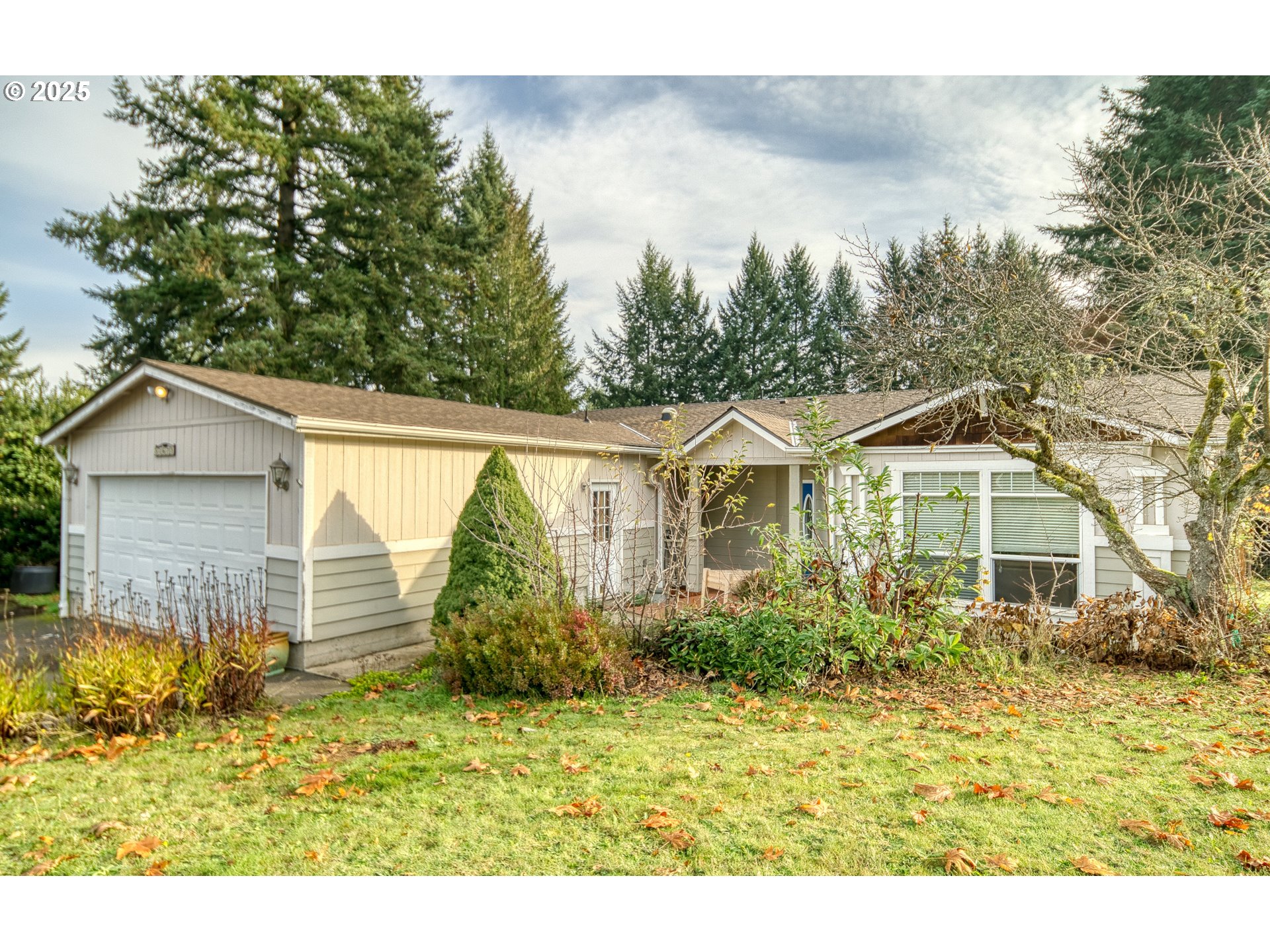 32673 Pittsburg Road St. Helens, OR 97051 - Photo 4 of 47 a view of a house with backyard