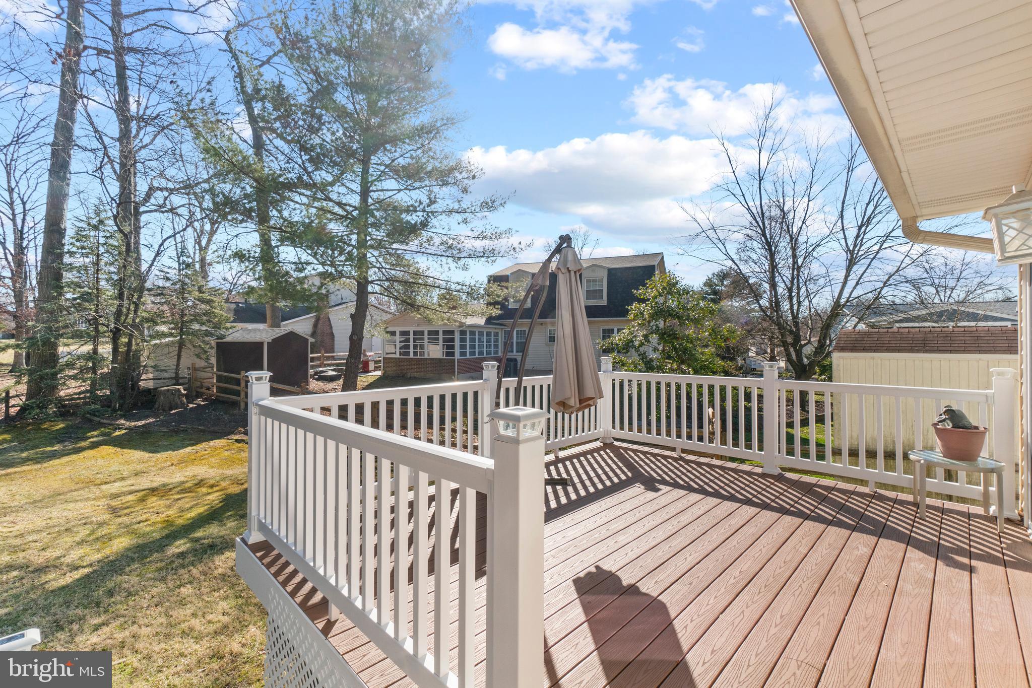 8617 Sherington Road Nottingham, MD 21236 - Photo 21 of 36 Vinyl Rails With Accent Lighting
