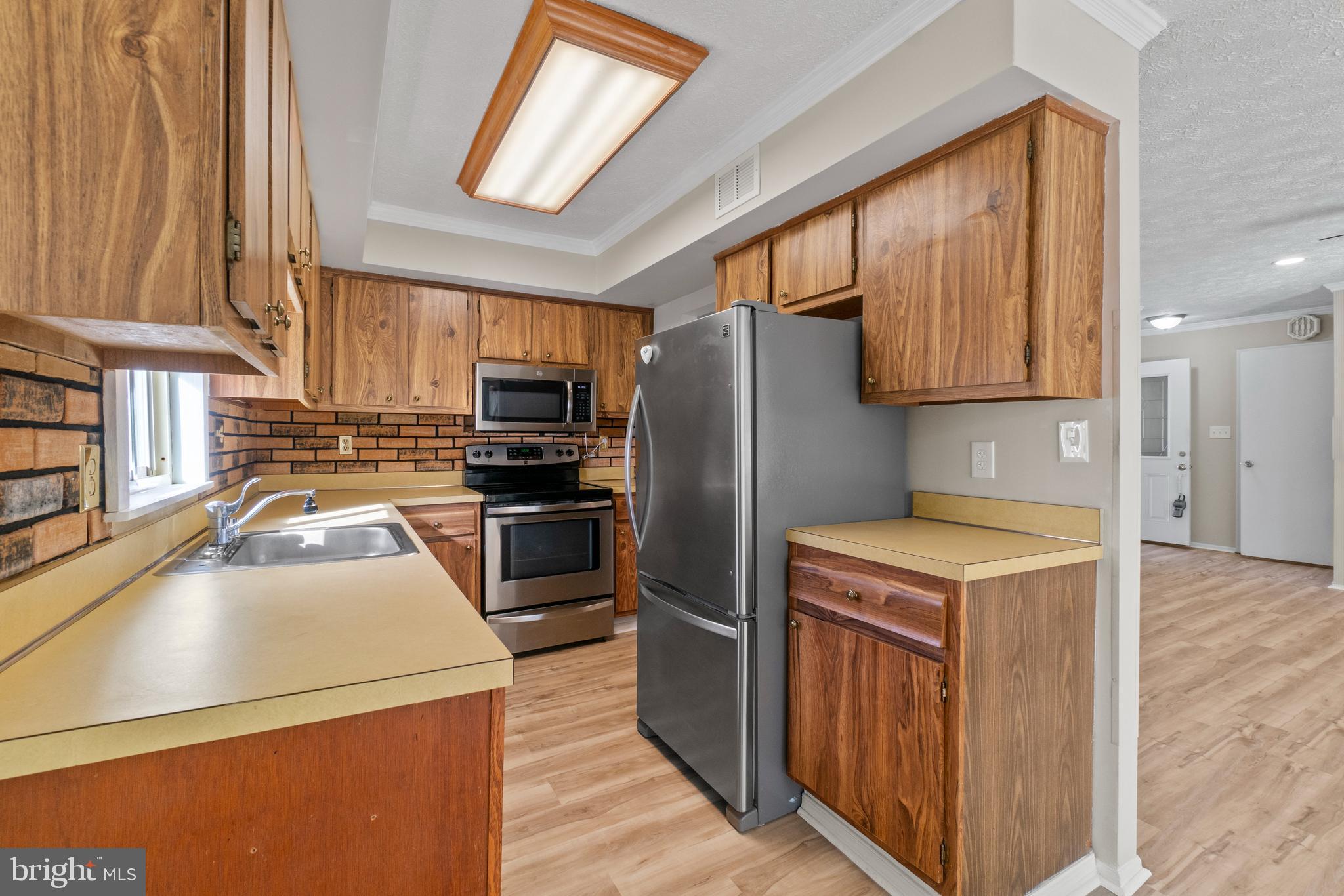 8617 Sherington Road Nottingham, MD 21236 - Photo 7 of 36 Updated Stainless Steel Appliances