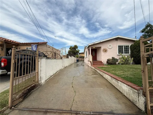 $725,000 | 4081 Broadway Avenue, Huntington Park, CA 90255
