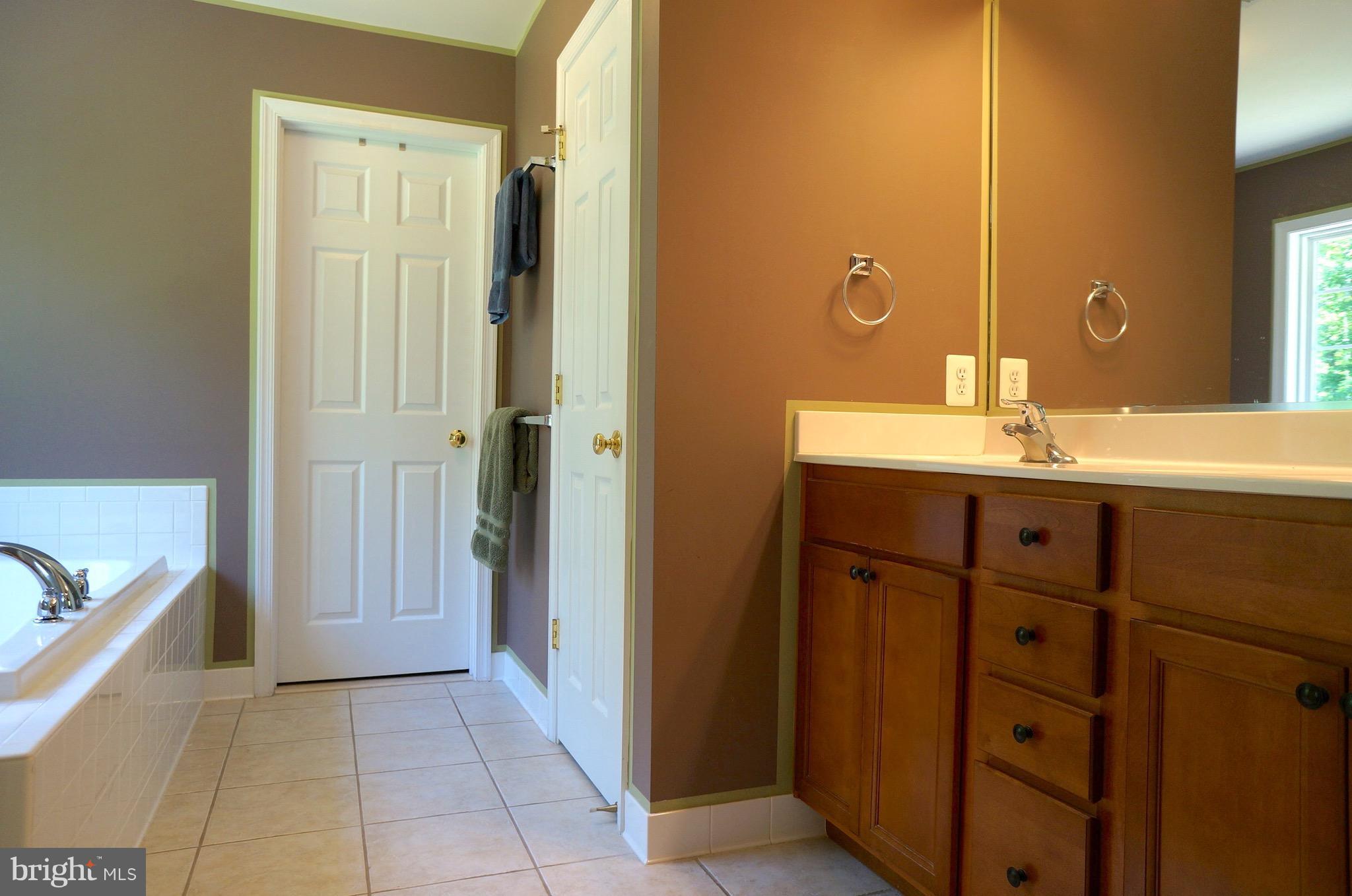 678 Tacketts Mill Road Stafford, VA 22556 - Photo 20 of 30 Bath (Master)