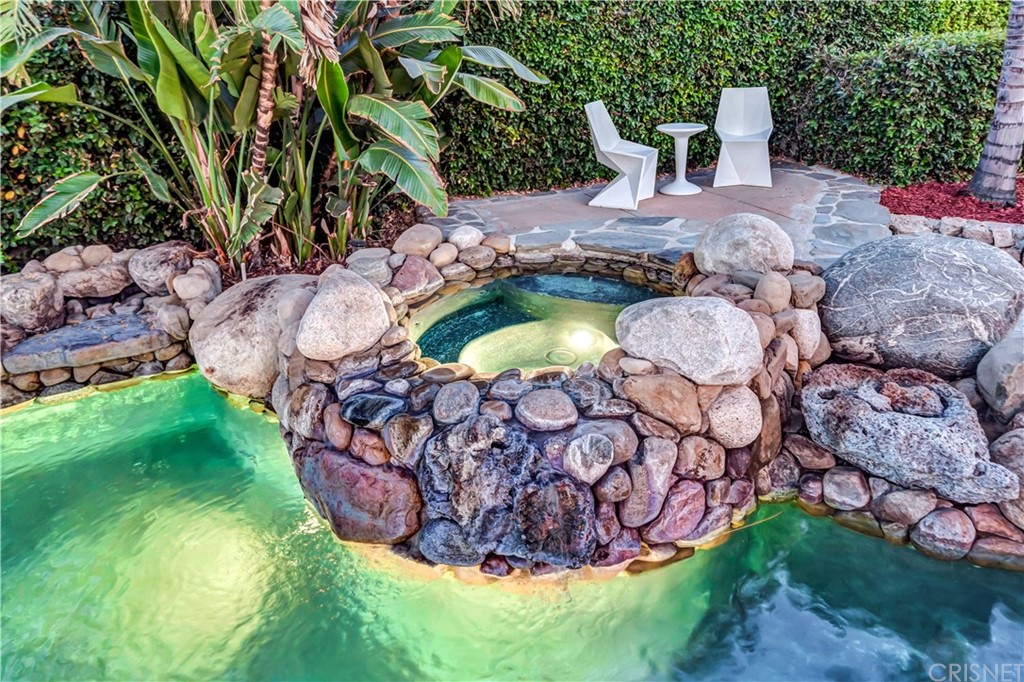 6720 Kurl Way Reseda, CA 91335 - Photo 29 of 40 a view of a swimming pool with a yard