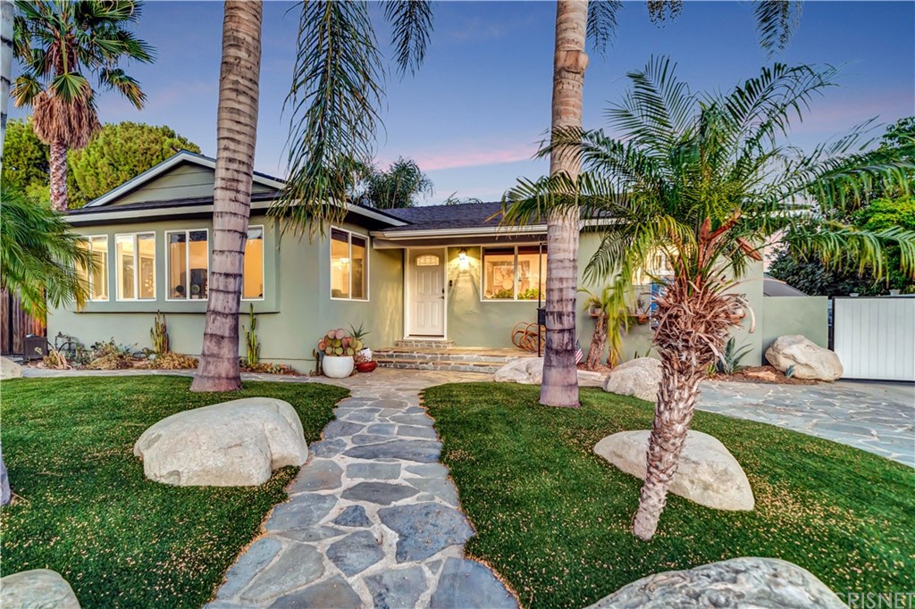 6720 Kurl Way Reseda, CA 91335 - Photo 3 of 40