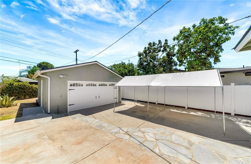6720 Kurl Way Reseda, CA 91335 - Photo 39 of 40 a view of a house with a garage