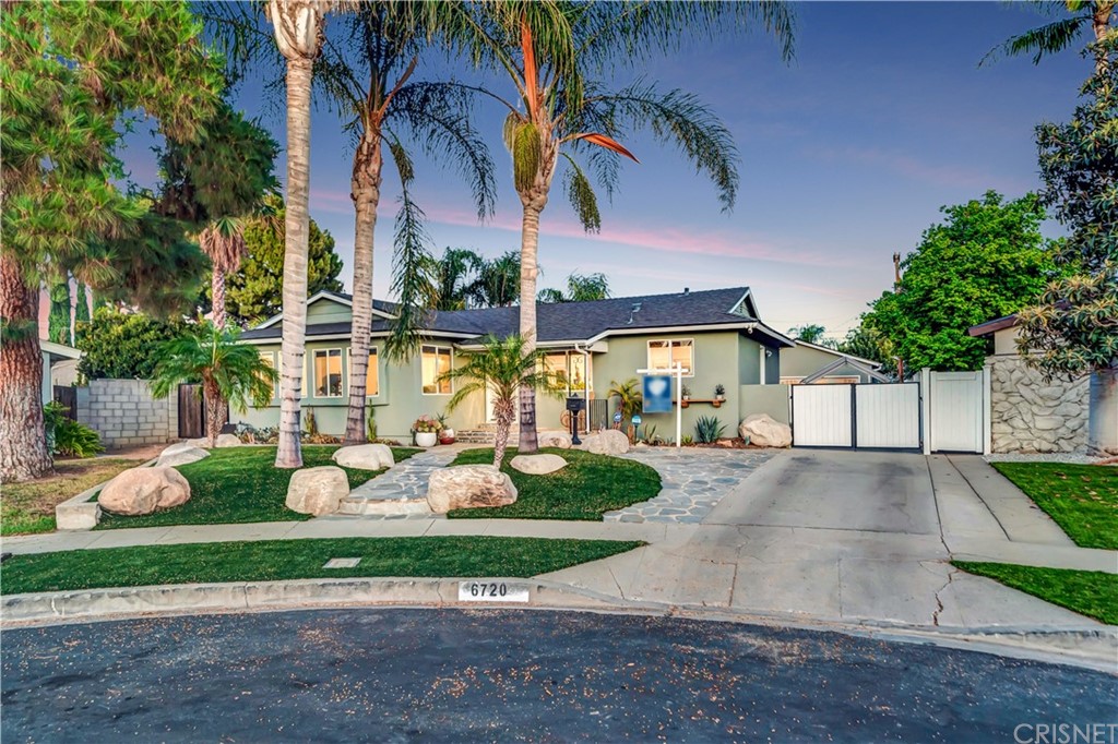 6720 Kurl Way Reseda, CA 91335 - Photo 4 of 40