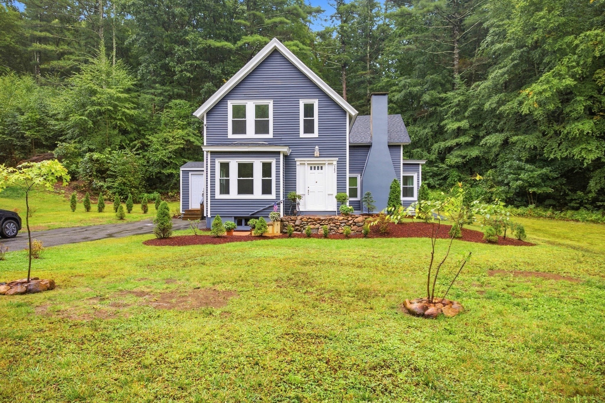 583 Main Street Warren, MA 01083 - Photo 2 of 39 Gallery Image 2
