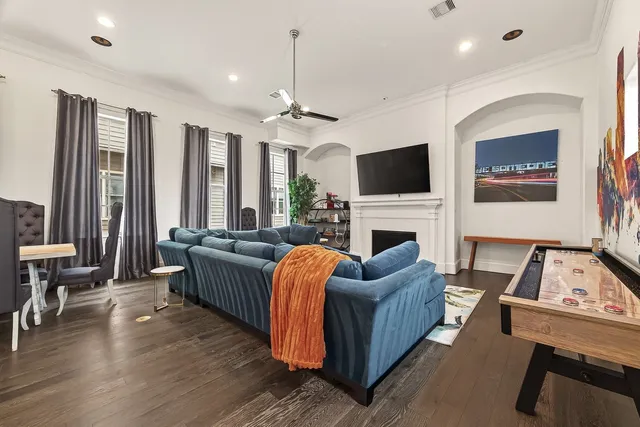 $6,000 | 2506 McKinney Street, Houston, TX 77003