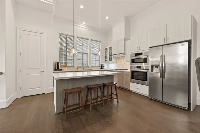 $6,000 | 2506 McKinney Street, Houston, TX 77003