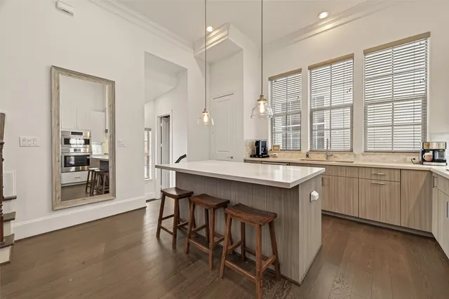 $6,000 | 2506 McKinney Street, Houston, TX 77003