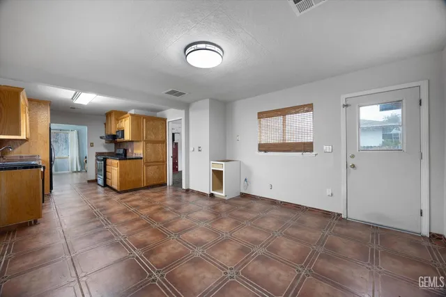 $310,000 | Undisclosed Address, Bakersfield, CA 93305