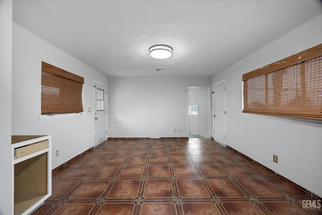 $310,000 | Undisclosed Address, Bakersfield, CA 93305