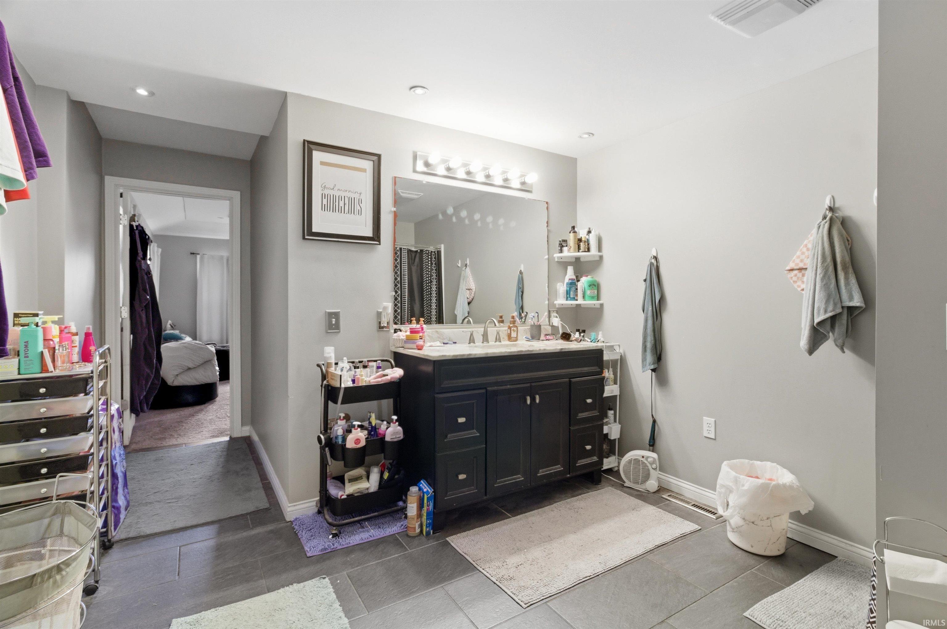 3220 North Huntington Road Marion, IN 46952 - Photo 16 of 29