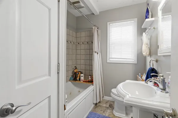 $239,900 | 3220 North Huntington Road, Marion, IN 46952