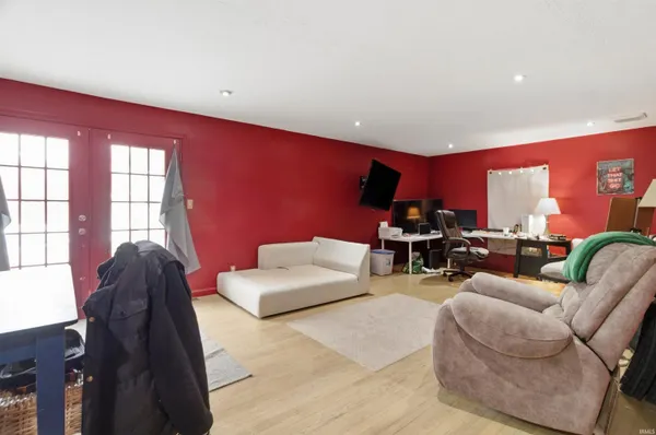 $239,900 | 3220 North Huntington Road, Marion, IN 46952