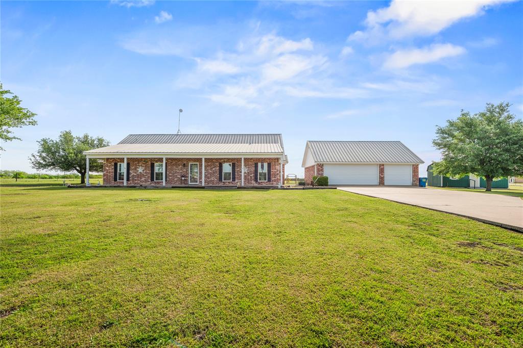 314 Jackson Heights Lorena, TX 76655 - Photo 2 of 40