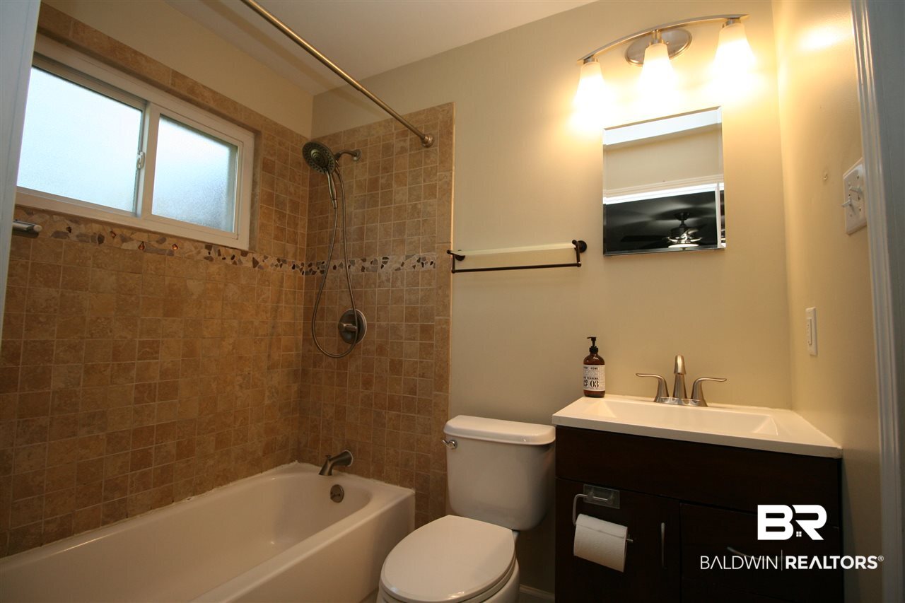 1360 Roderick Road Mobile, AL 36618 - Photo 12 of 21