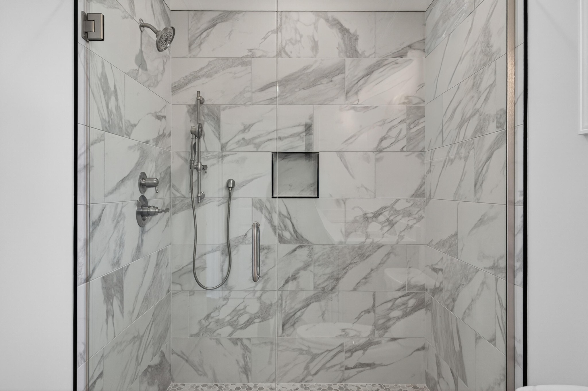 413 Haig Ml Lk Road, Unit 5 Dalton, GA 30720 - Photo 18 of 50 a bathroom with a shower