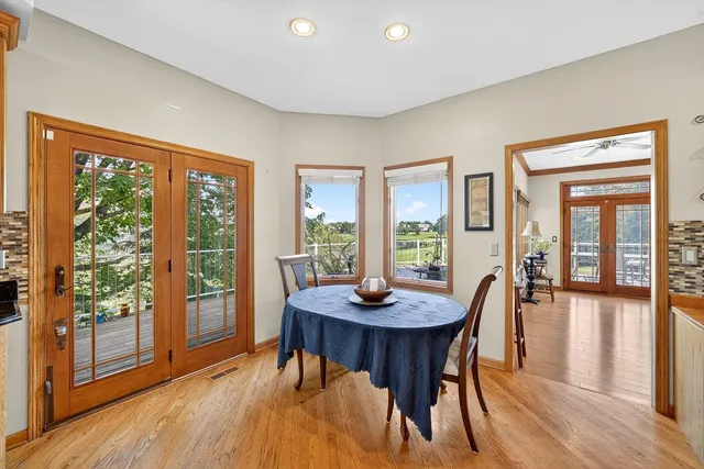 $710,000 | 4 Bernay Court, Cary, IL 60013